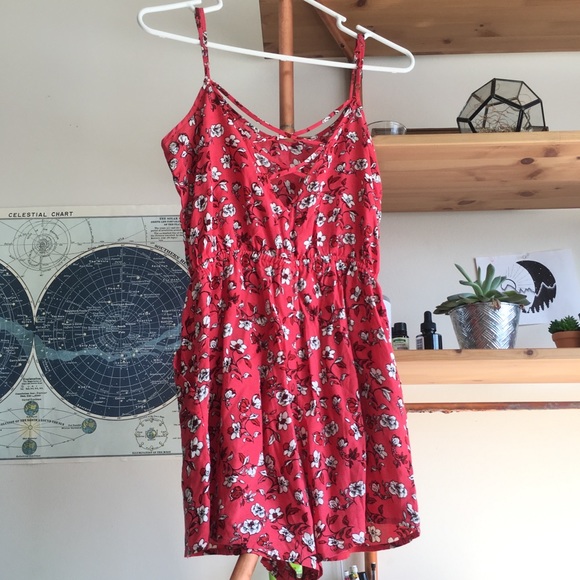 Red Adjustable Romper with White Flowers - Picture 2 of 6